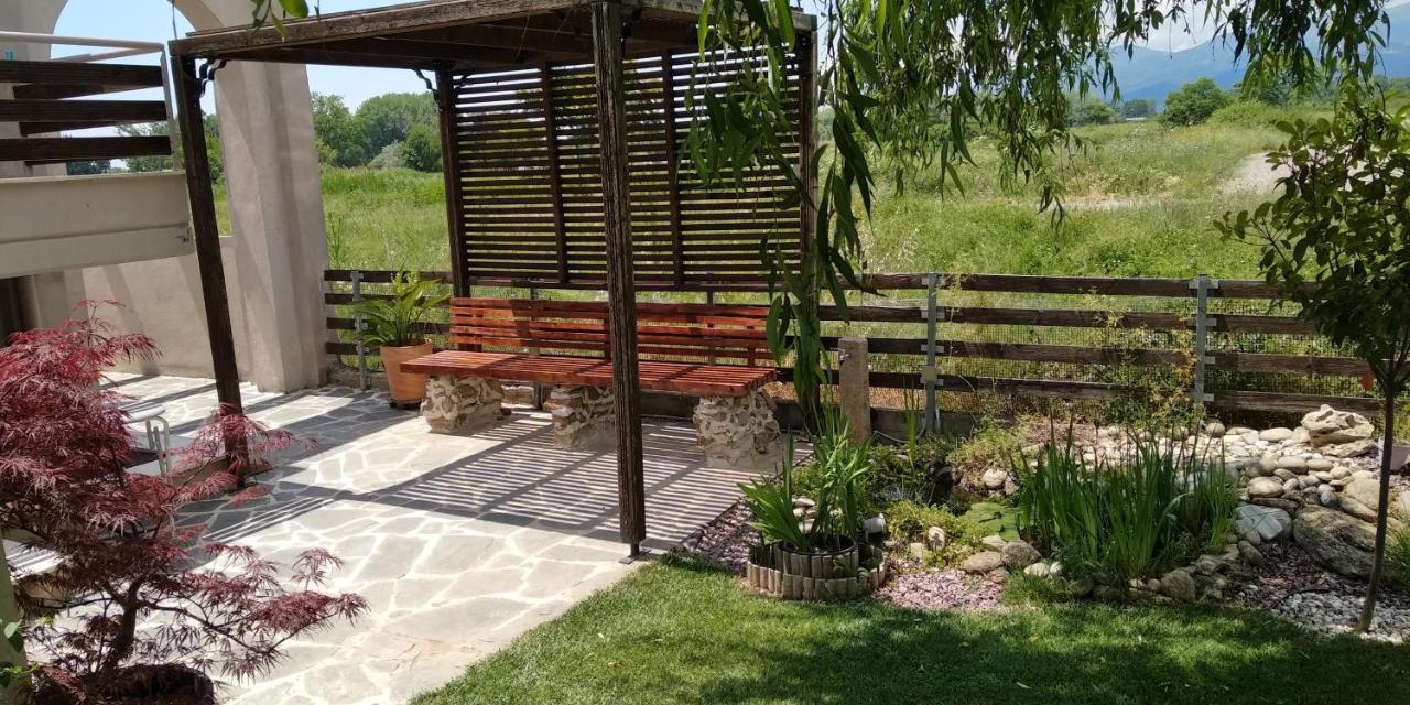 Guesthouse With Garden كوموتيني المظهر الخارجي الصورة
